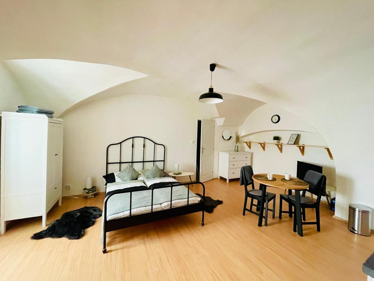 Studio Nicolas II Praga Zewnętrze zdjęcie